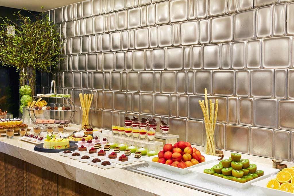 Kensington Jeju Hotel Экстерьер фото A dessert buffet