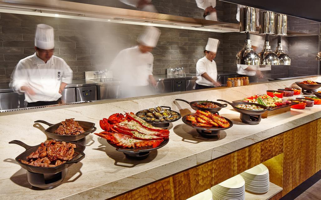 Kensington Jeju Hotel Экстерьер фото A buffet at a restaurant