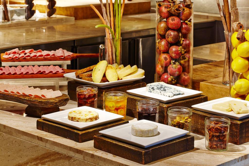Kensington Jeju Hotel Экстерьер фото A cheese platter