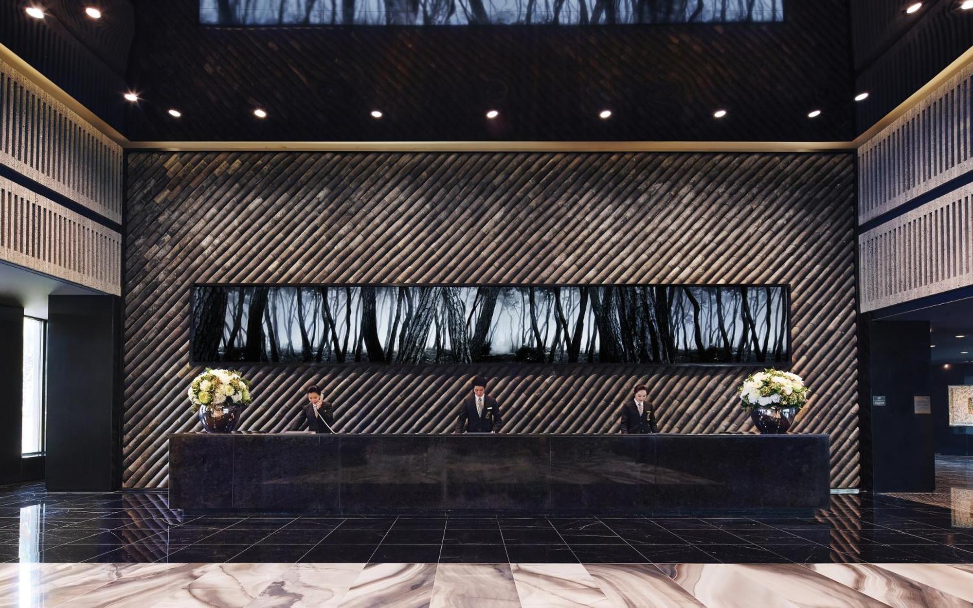 Kensington Jeju Hotel Экстерьер фото The lobby of the hotel
